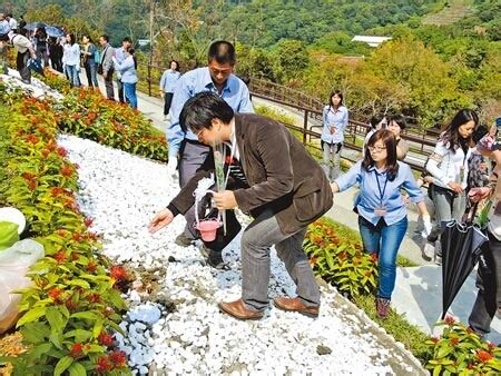 陽明山花葬區|花葬介紹:多元環保葬